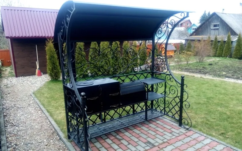 Садовые мангалы с крышей — 20